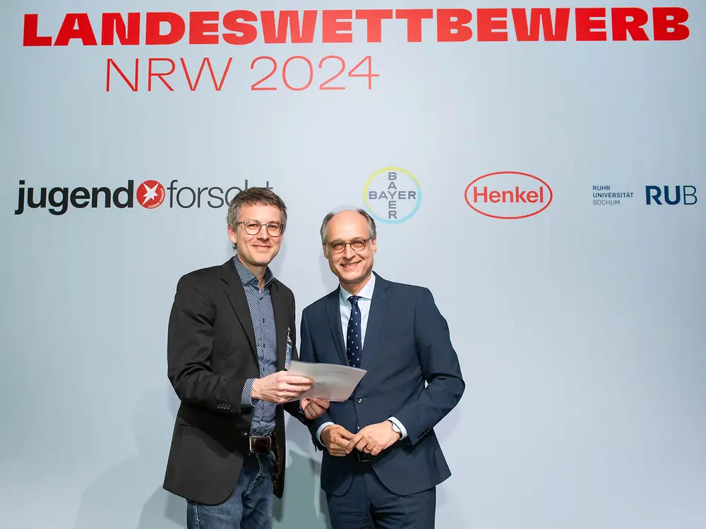 1869-henkel-cc-jugend-forscht-21-03-2024-preisverleihung