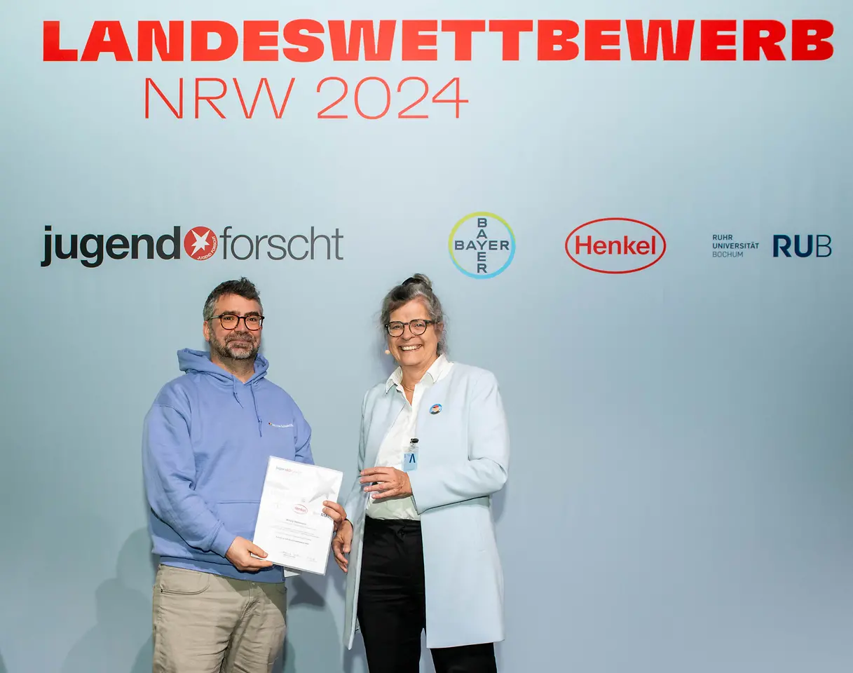 1992-henkel-cc-jugend-forscht-21-03-2024-preisverleihung