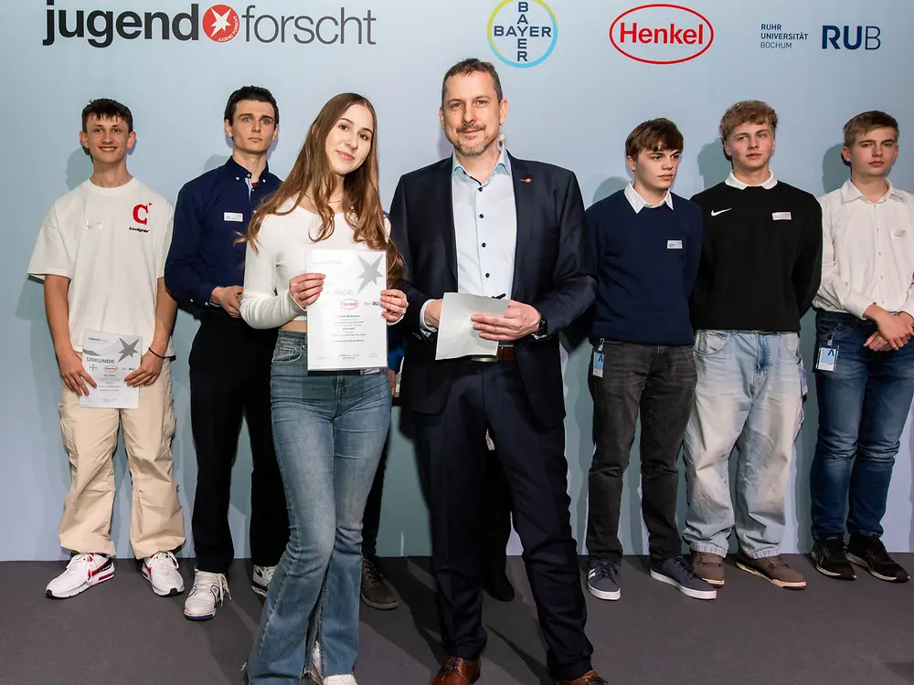 2090-henkel-cc-jugend-forscht-21-03-2024-preisverleihung