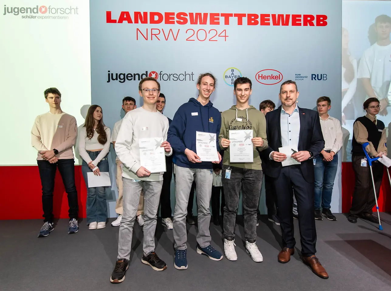 2100-henkel-cc-jugend-forscht-21-03-2024-preisverleihung