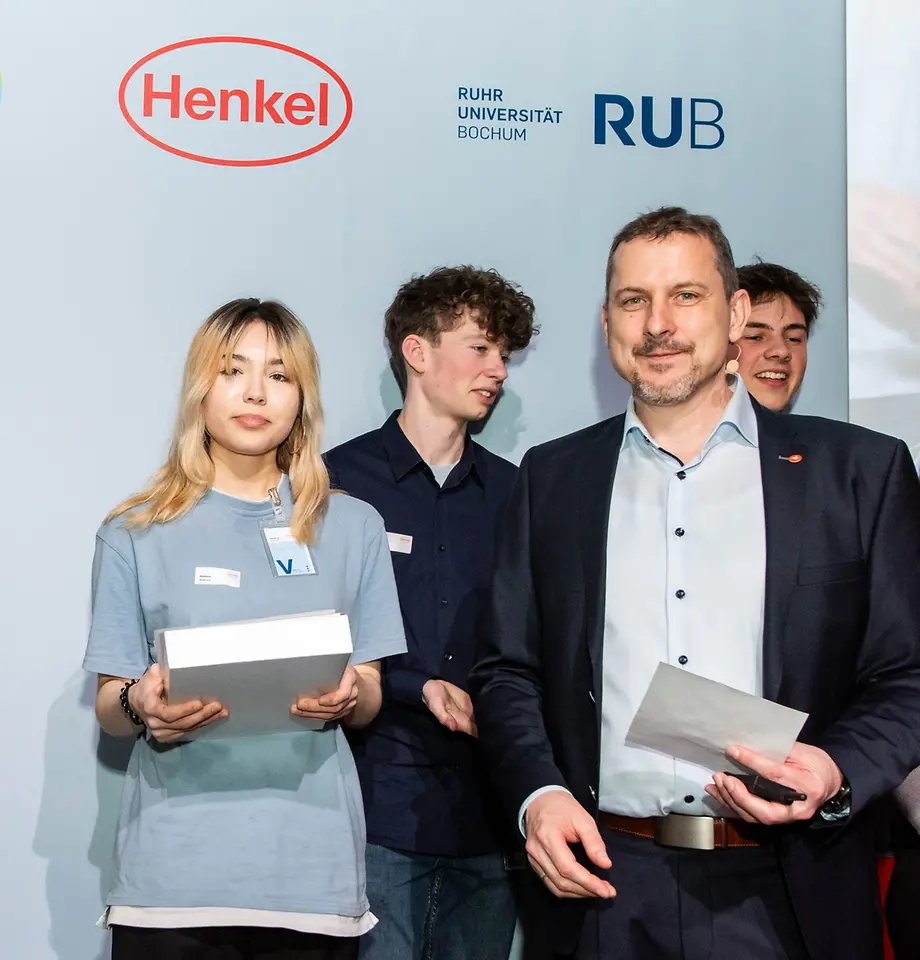 2190-henkel-cc-jugend-forscht-21-03-2024-preisverleihung