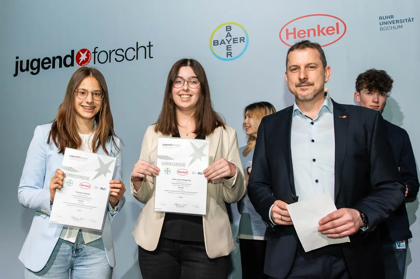2231-henkel-cc-jugend-forscht-21-03-2024-preisverleihung