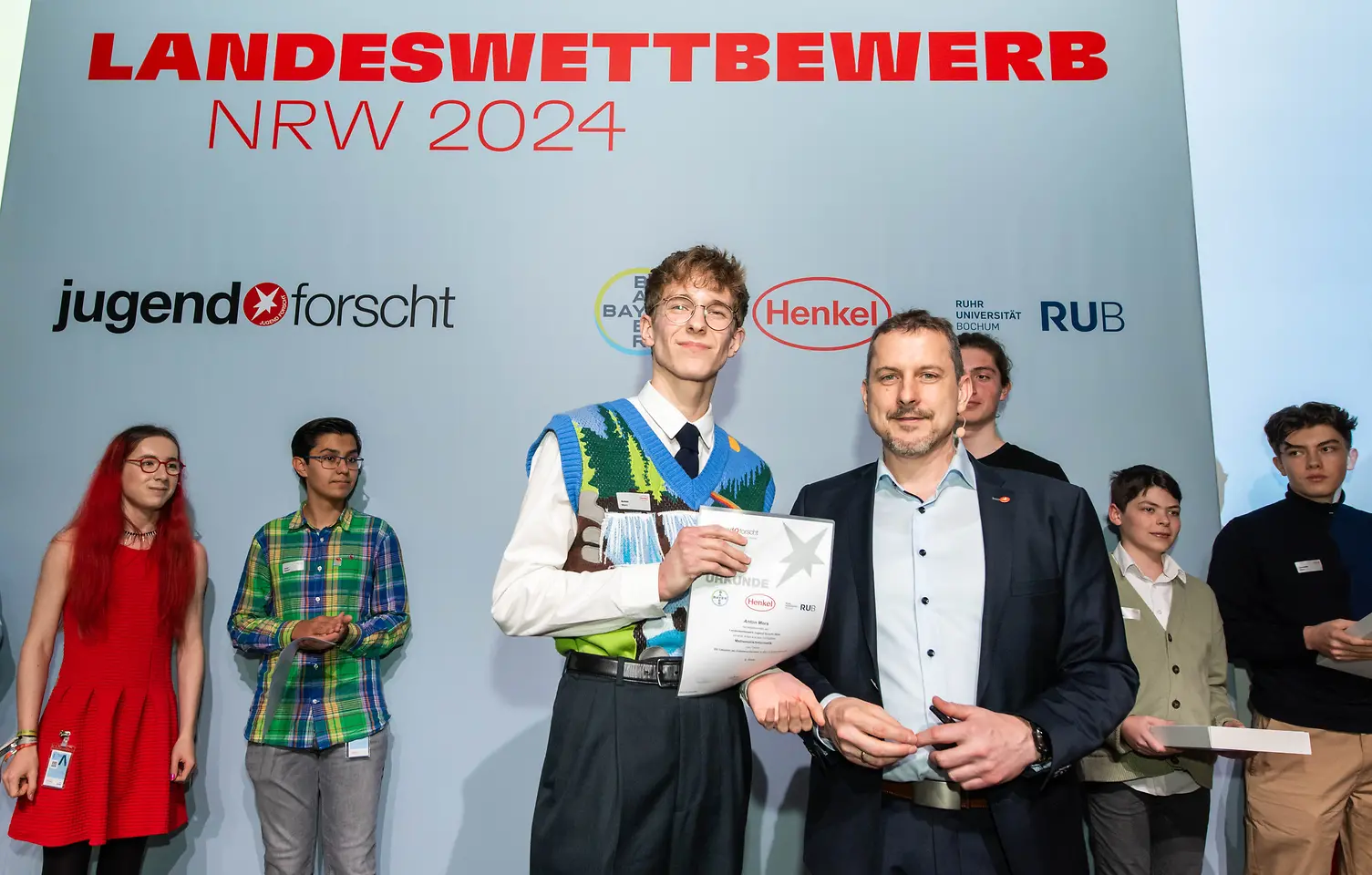 2453-henkel-cc-jugend-forscht-21-03-2024-preisverleihung