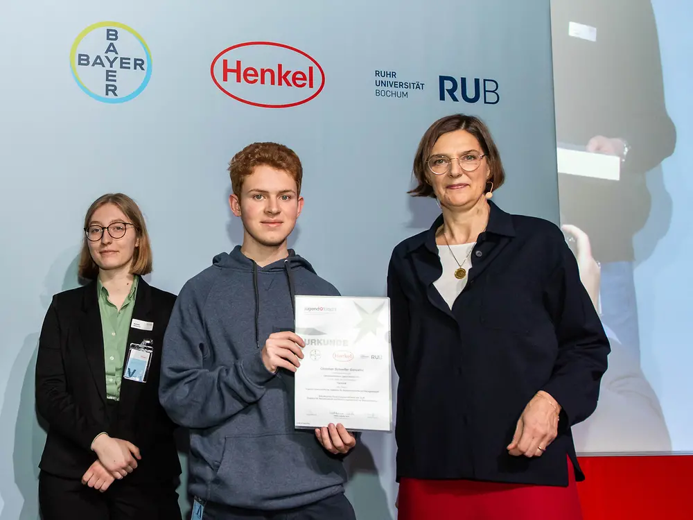 2564-henkel-cc-jugend-forscht-21-03-2024-preisverleihung