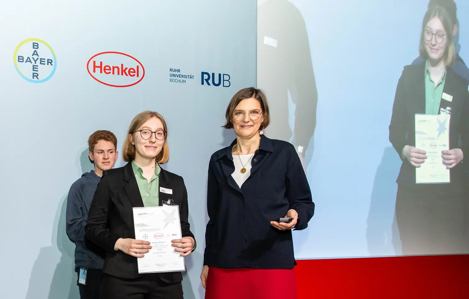 2590-henkel-cc-jugend-forscht-21-03-2024-preisverleihung